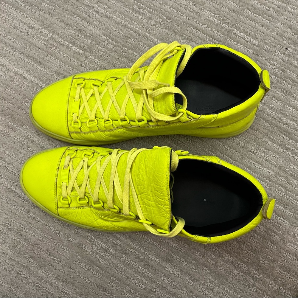 Rare Neon Yellow Mens Balenciaga Arena Volt Leather Sneakers - Picture 2 of 4